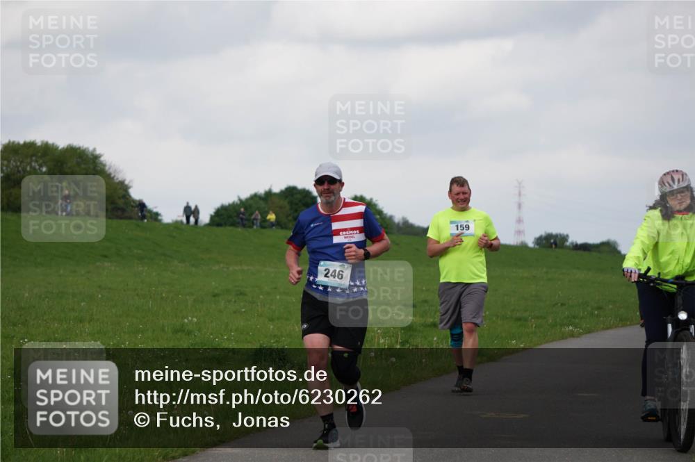 05.05.2024 - 7. Wedeler Halbmarathon Fuchs,  Jonas http://msf.ph/oto/6230262 05.05.2024 12:06:51 Laufen 246, 159 meine-sportfotos.de