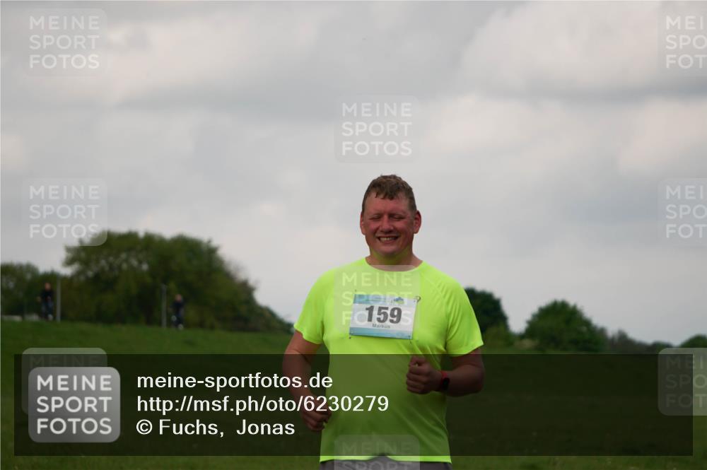 05.05.2024 - 7. Wedeler Halbmarathon Fuchs,  Jonas http://msf.ph/oto/6230279 05.05.2024 12:06:56 Laufen 159 meine-sportfotos.de