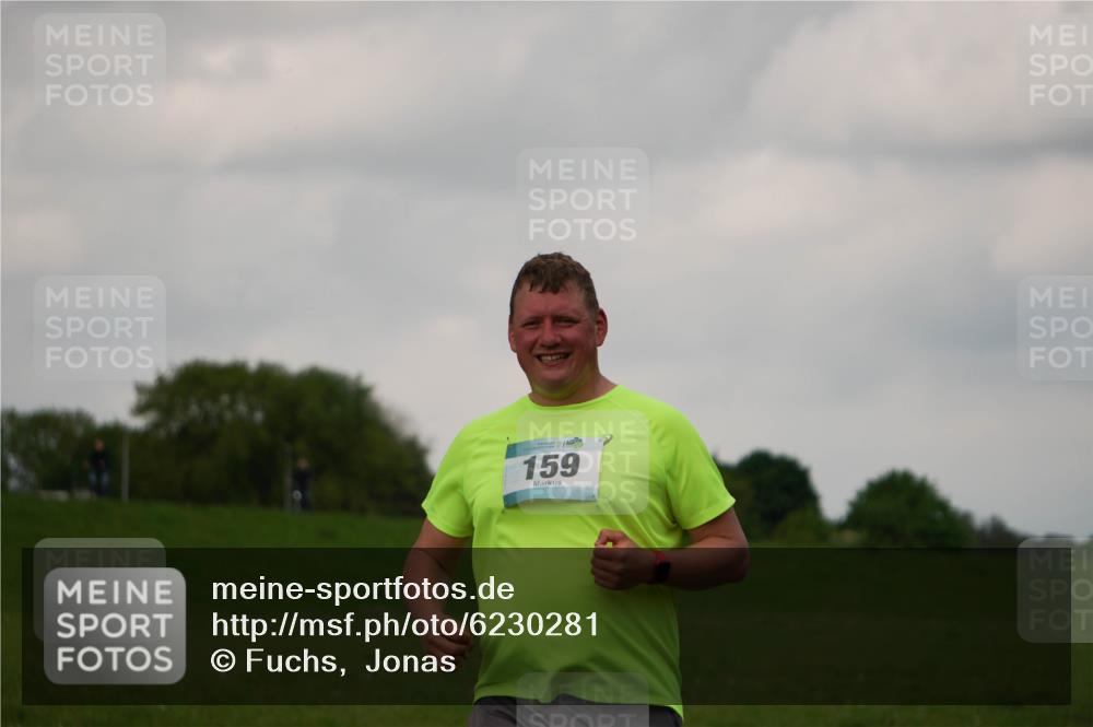 05.05.2024 - 7. Wedeler Halbmarathon Fuchs,  Jonas http://msf.ph/oto/6230281 05.05.2024 12:06:56 Laufen 159 meine-sportfotos.de