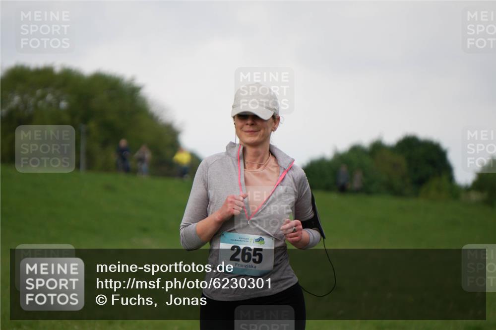 05.05.2024 - 7. Wedeler Halbmarathon Fuchs,  Jonas http://msf.ph/oto/6230301 05.05.2024 12:07:05 Laufen 265 meine-sportfotos.de