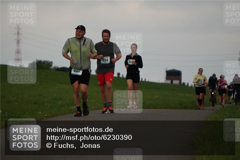 05.05.2024 - 7. Wedeler Halbmarathon Fuchs,  Jonas http://msf.ph/oto/6230390 05.05.2024 12:07:46 Laufen 291, 224 meine-sportfotos.de