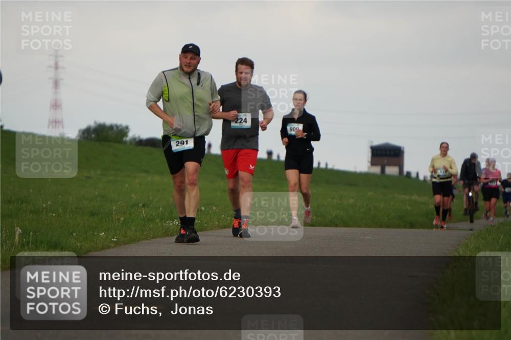 05.05.2024 - 7. Wedeler Halbmarathon Fuchs,  Jonas http://msf.ph/oto/6230393 05.05.2024 12:07:47 Laufen 291, 224, 909 meine-sportfotos.de