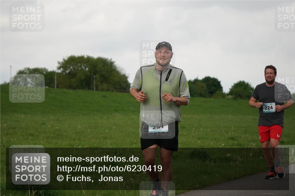 05.05.2024 - 7. Wedeler Halbmarathon Fuchs,  Jonas http://msf.ph/oto/6230419 05.05.2024 12:07:55 Laufen 291, 224 meine-sportfotos.de