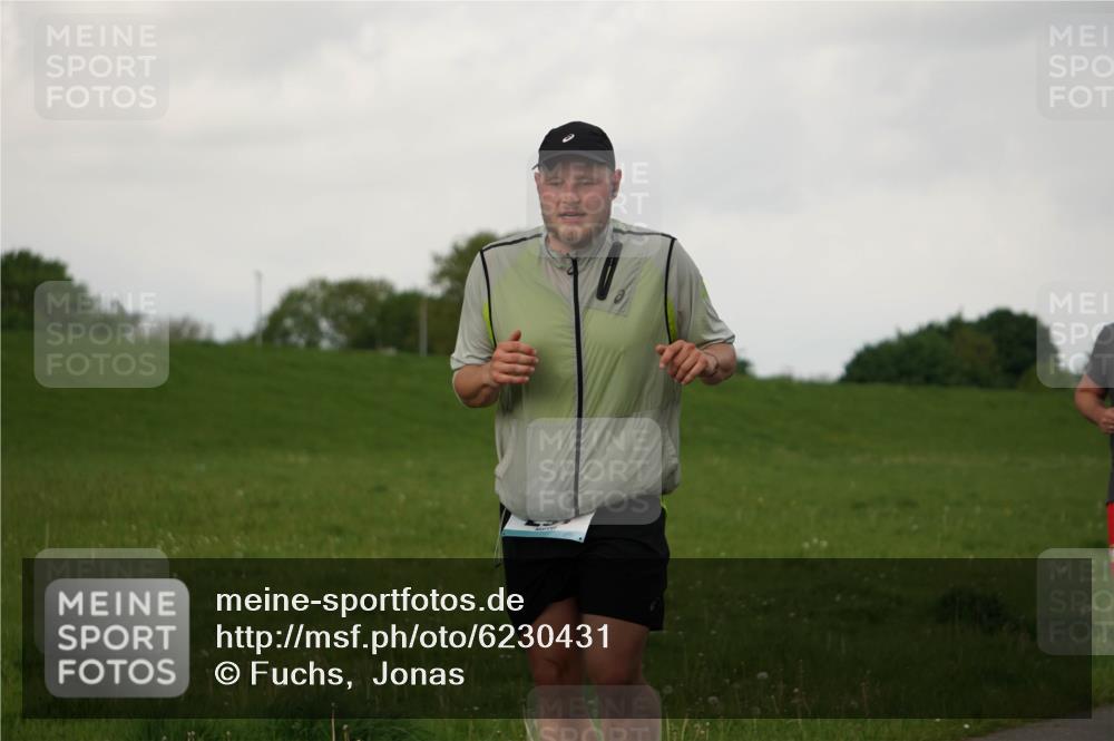 05.05.2024 - 7. Wedeler Halbmarathon Fuchs,  Jonas http://msf.ph/oto/6230431 05.05.2024 12:07:57 Laufen  meine-sportfotos.de