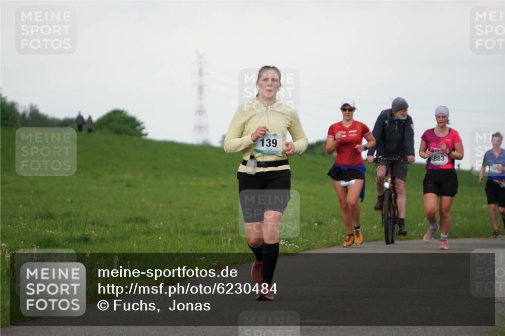 05.05.2024 - 7. Wedeler Halbmarathon Fuchs,  Jonas http://msf.ph/oto/6230484 05.05.2024 12:08:08 Laufen 139, 883 meine-sportfotos.de