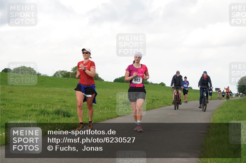 05.05.2024 - 7. Wedeler Halbmarathon Fuchs,  Jonas http://msf.ph/oto/6230527 05.05.2024 12:08:22 Laufen 883 meine-sportfotos.de