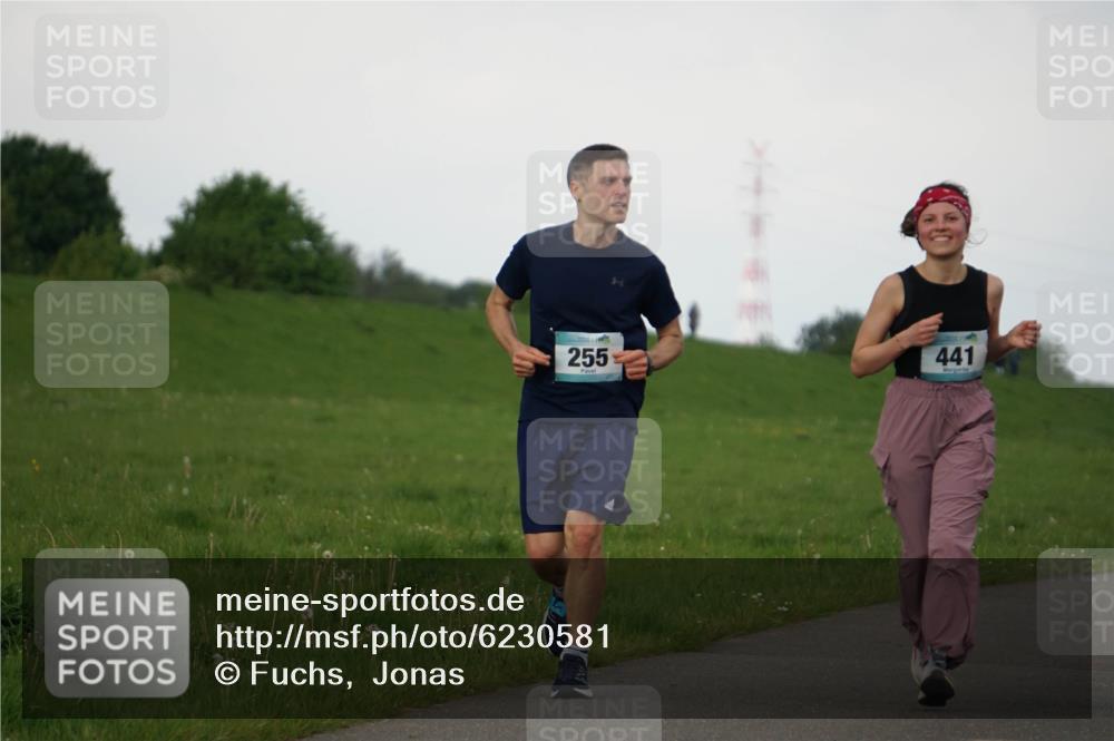05.05.2024 - 7. Wedeler Halbmarathon Fuchs,  Jonas http://msf.ph/oto/6230581 05.05.2024 12:08:39 Laufen 255, 441 meine-sportfotos.de