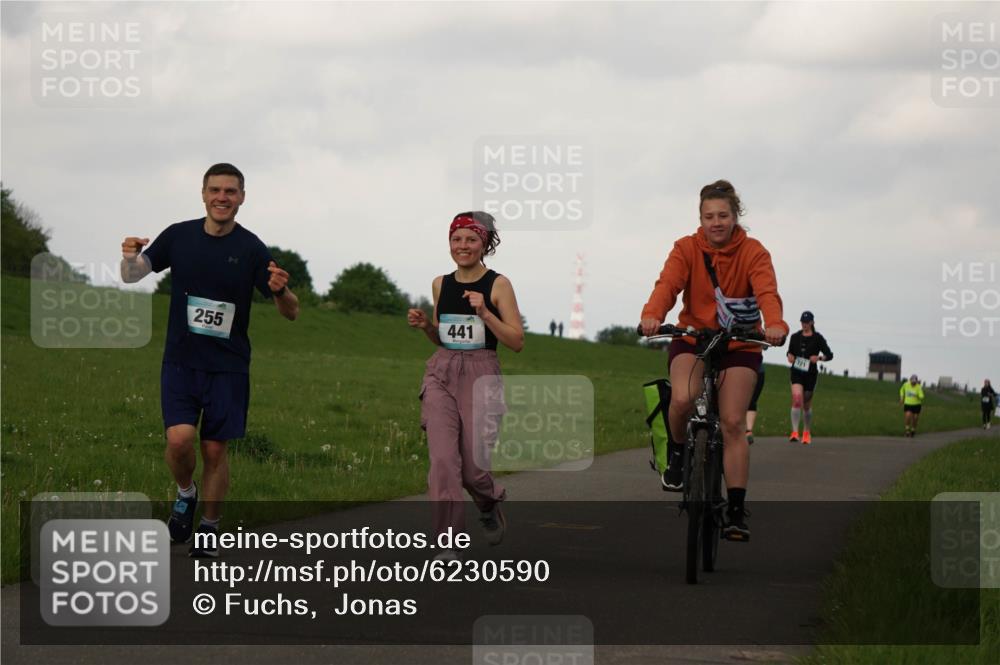 05.05.2024 - 7. Wedeler Halbmarathon Fuchs,  Jonas http://msf.ph/oto/6230590 05.05.2024 12:08:43 Laufen 441, 255 meine-sportfotos.de