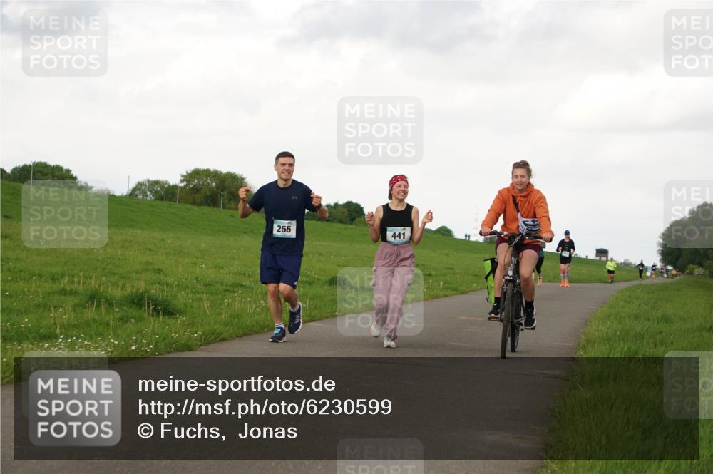 05.05.2024 - 7. Wedeler Halbmarathon Fuchs,  Jonas http://msf.ph/oto/6230599 05.05.2024 12:08:44 Laufen 255, 441 meine-sportfotos.de