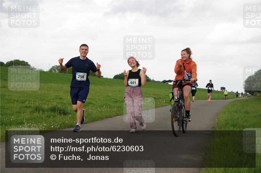 05.05.2024 - 7. Wedeler Halbmarathon Fuchs,  Jonas http://msf.ph/oto/6230603 05.05.2024 12:08:45 Laufen 255, 441 meine-sportfotos.de