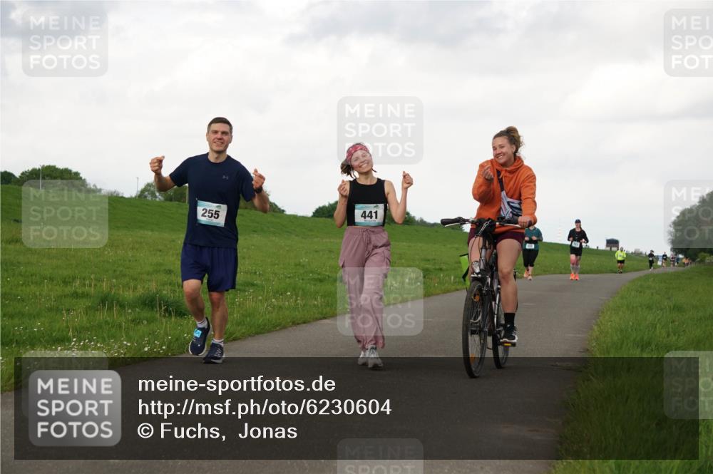 05.05.2024 - 7. Wedeler Halbmarathon Fuchs,  Jonas http://msf.ph/oto/6230604 05.05.2024 12:08:46 Laufen 441, 255 meine-sportfotos.de