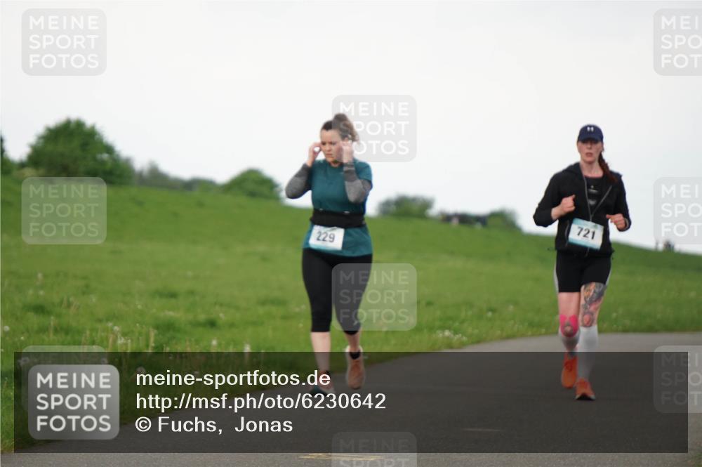 05.05.2024 - 7. Wedeler Halbmarathon Fuchs,  Jonas http://msf.ph/oto/6230642 05.05.2024 12:08:50 Laufen 229, 721 meine-sportfotos.de