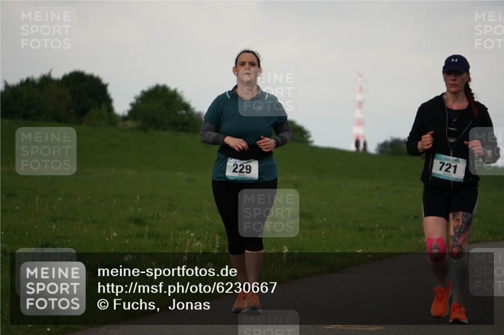 05.05.2024 - 7. Wedeler Halbmarathon Fuchs,  Jonas http://msf.ph/oto/6230667 05.05.2024 12:08:53 Laufen 229, 721 meine-sportfotos.de