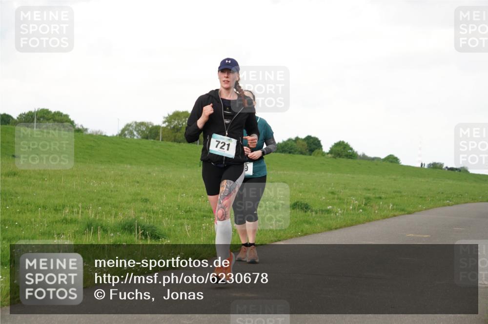 05.05.2024 - 7. Wedeler Halbmarathon Fuchs,  Jonas http://msf.ph/oto/6230678 05.05.2024 12:08:57 Laufen 721 meine-sportfotos.de
