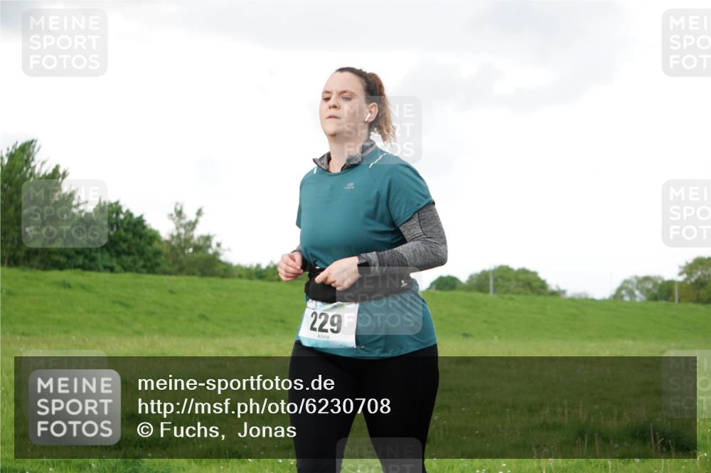05.05.2024 - 7. Wedeler Halbmarathon Fuchs,  Jonas http://msf.ph/oto/6230708 05.05.2024 12:09:01 Laufen 229 meine-sportfotos.de