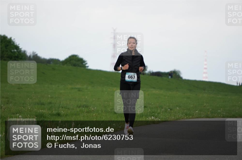 05.05.2024 - 7. Wedeler Halbmarathon Fuchs,  Jonas http://msf.ph/oto/6230753 05.05.2024 12:09:24 Laufen 667 meine-sportfotos.de