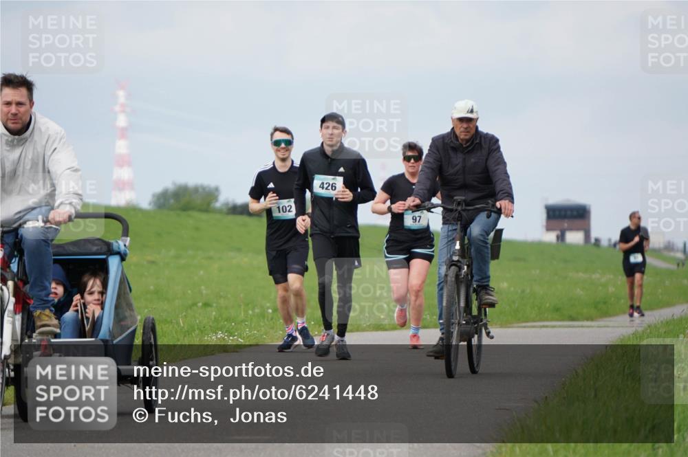 05.05.2024 - 7. Wedeler Halbmarathon Fuchs,  Jonas http://msf.ph/oto/6241448 05.05.2024 11:58:18 Laufen 102, 426, 97 meine-sportfotos.de