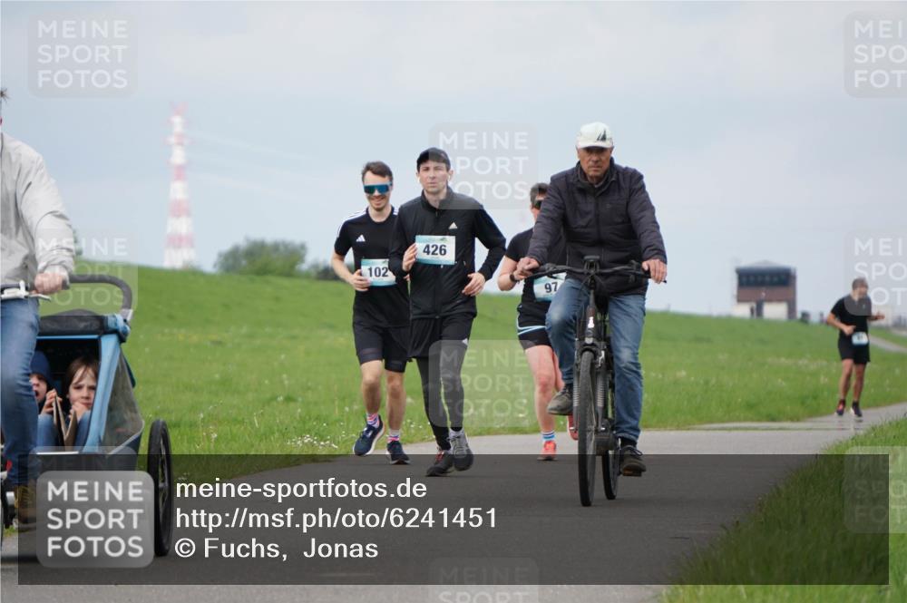 05.05.2024 - 7. Wedeler Halbmarathon Fuchs,  Jonas http://msf.ph/oto/6241451 05.05.2024 11:58:18 Laufen 102, 426, 97 meine-sportfotos.de