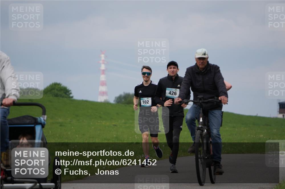 05.05.2024 - 7. Wedeler Halbmarathon Fuchs,  Jonas http://msf.ph/oto/6241452 05.05.2024 11:58:19 Laufen 102, 426 meine-sportfotos.de