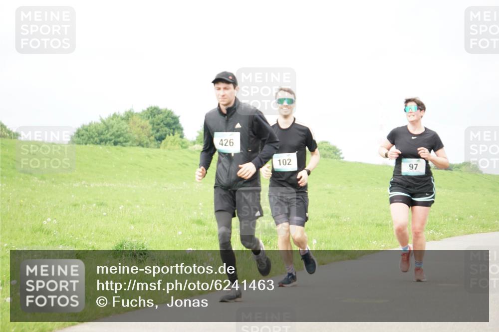 05.05.2024 - 7. Wedeler Halbmarathon Fuchs,  Jonas http://msf.ph/oto/6241463 05.05.2024 11:58:25 Laufen 426, 102, 97 meine-sportfotos.de