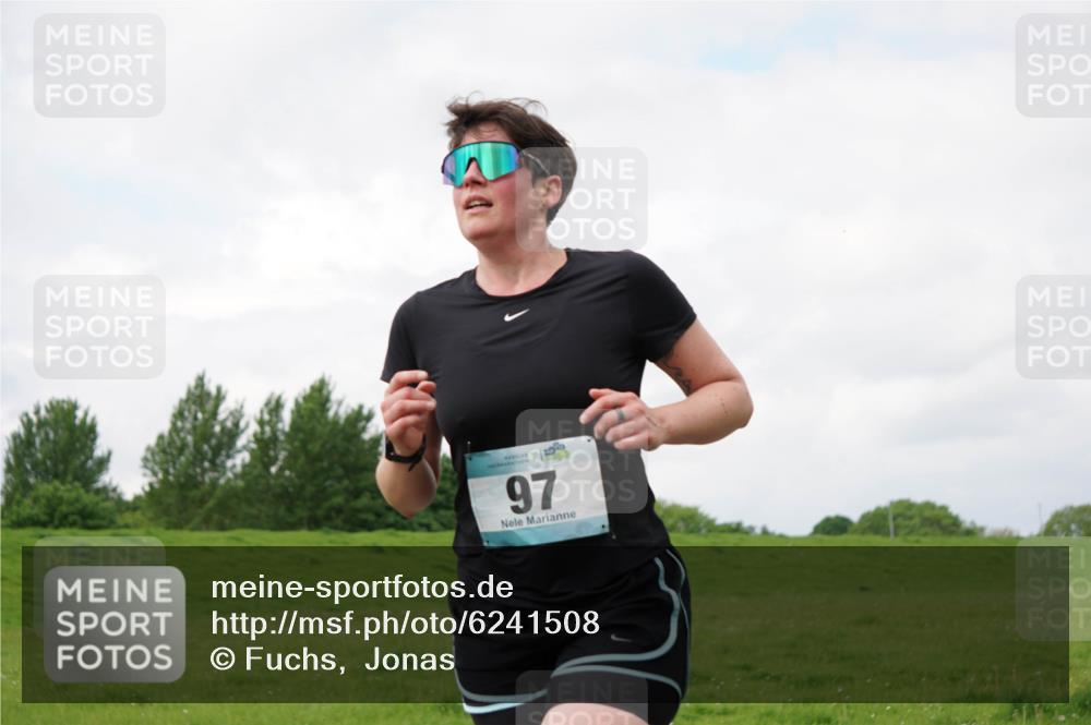 05.05.2024 - 7. Wedeler Halbmarathon Fuchs,  Jonas http://msf.ph/oto/6241508 05.05.2024 11:58:34 Laufen 97 meine-sportfotos.de