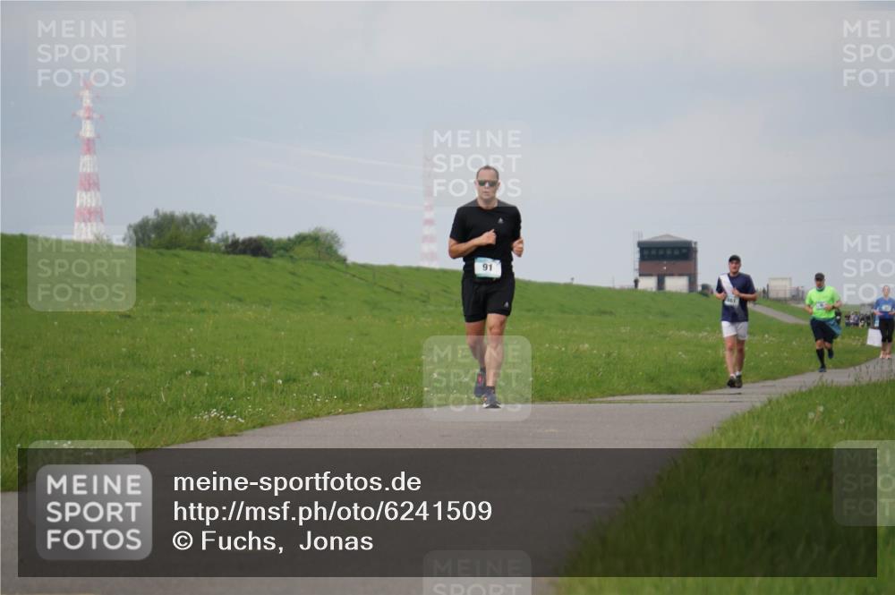 05.05.2024 - 7. Wedeler Halbmarathon Fuchs,  Jonas http://msf.ph/oto/6241509 05.05.2024 11:58:36 Laufen 91 meine-sportfotos.de