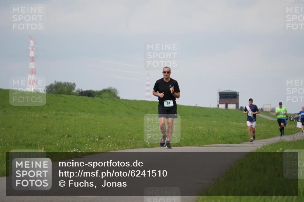 05.05.2024 - 7. Wedeler Halbmarathon Fuchs,  Jonas http://msf.ph/oto/6241510 05.05.2024 11:58:36 Laufen 91 meine-sportfotos.de