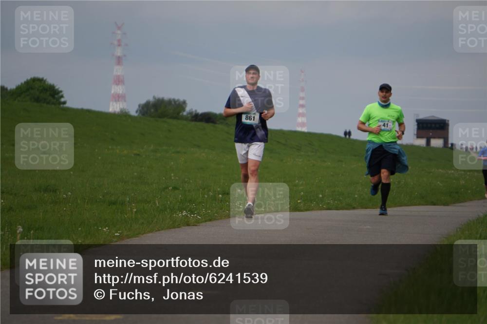 05.05.2024 - 7. Wedeler Halbmarathon Fuchs,  Jonas http://msf.ph/oto/6241539 05.05.2024 11:59:00 Laufen 861, 41 meine-sportfotos.de