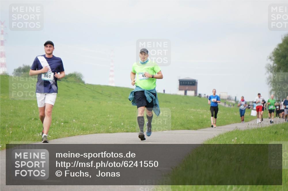 05.05.2024 - 7. Wedeler Halbmarathon Fuchs,  Jonas http://msf.ph/oto/6241550 05.05.2024 11:59:03 Laufen 861, 41 meine-sportfotos.de