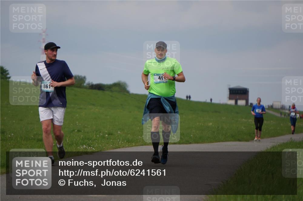 05.05.2024 - 7. Wedeler Halbmarathon Fuchs,  Jonas http://msf.ph/oto/6241561 05.05.2024 11:59:06 Laufen 861, 41 meine-sportfotos.de