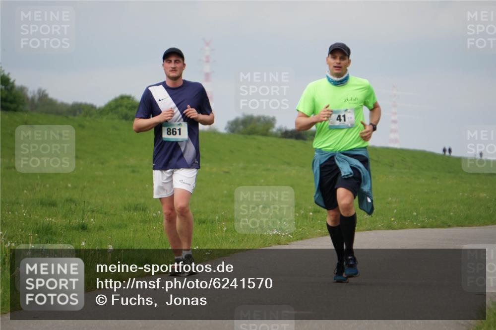 05.05.2024 - 7. Wedeler Halbmarathon Fuchs,  Jonas http://msf.ph/oto/6241570 05.05.2024 11:59:07 Laufen 861, 41, 35 meine-sportfotos.de