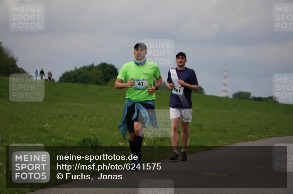 05.05.2024 - 7. Wedeler Halbmarathon Fuchs,  Jonas http://msf.ph/oto/6241575 05.05.2024 11:59:10 Laufen 41, 861 meine-sportfotos.de