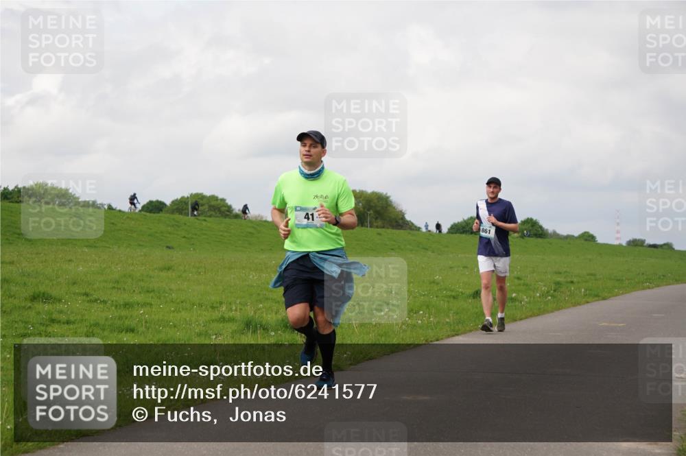 05.05.2024 - 7. Wedeler Halbmarathon Fuchs,  Jonas http://msf.ph/oto/6241577 05.05.2024 11:59:13 Laufen 41, 861 meine-sportfotos.de