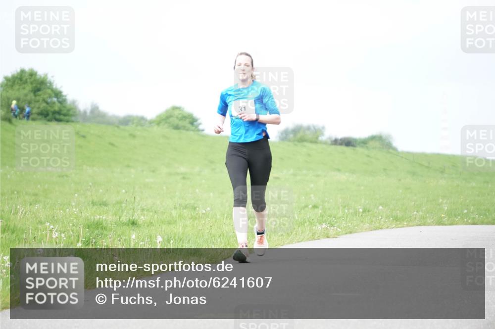 05.05.2024 - 7. Wedeler Halbmarathon Fuchs,  Jonas http://msf.ph/oto/6241607 05.05.2024 11:59:32 Laufen 31 meine-sportfotos.de