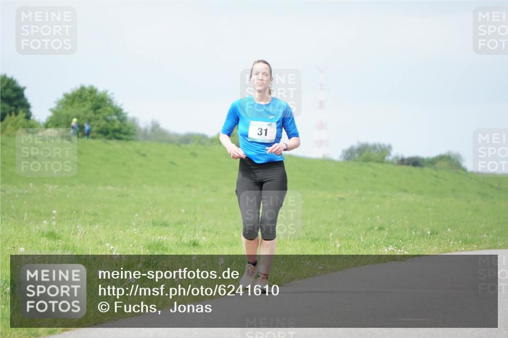 05.05.2024 - 7. Wedeler Halbmarathon Fuchs,  Jonas http://msf.ph/oto/6241610 05.05.2024 11:59:33 Laufen 31 meine-sportfotos.de