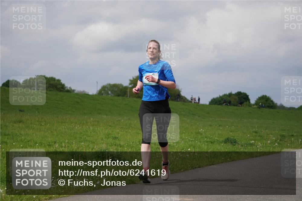 05.05.2024 - 7. Wedeler Halbmarathon Fuchs,  Jonas http://msf.ph/oto/6241619 05.05.2024 11:59:40 Laufen  meine-sportfotos.de