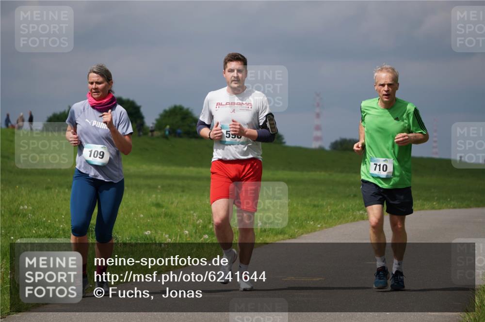 05.05.2024 - 7. Wedeler Halbmarathon Fuchs,  Jonas http://msf.ph/oto/6241644 05.05.2024 11:59:55 Laufen 550, 109, 710 meine-sportfotos.de