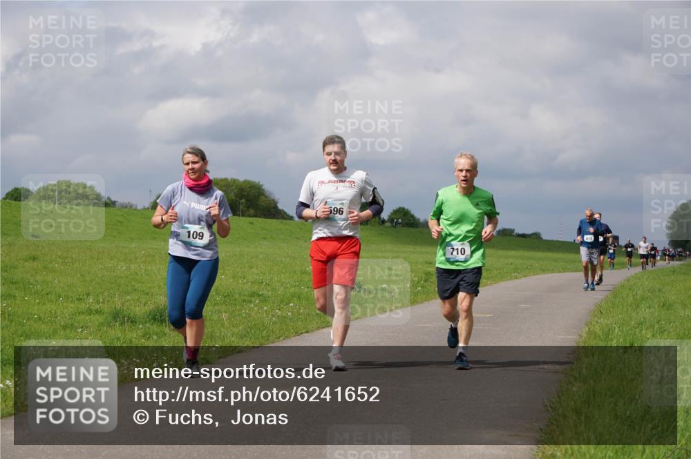 05.05.2024 - 7. Wedeler Halbmarathon Fuchs,  Jonas http://msf.ph/oto/6241652 05.05.2024 11:59:57 Laufen 596, 109, 710 meine-sportfotos.de