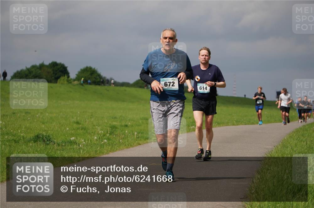 05.05.2024 - 7. Wedeler Halbmarathon Fuchs,  Jonas http://msf.ph/oto/6241668 05.05.2024 12:00:05 Laufen 672, 614 meine-sportfotos.de