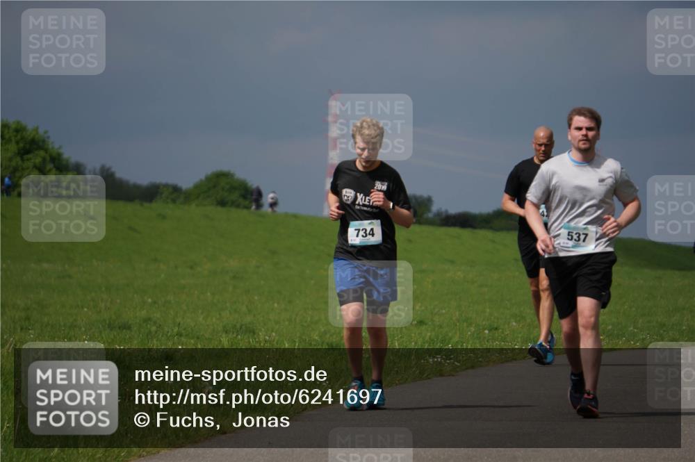 05.05.2024 - 7. Wedeler Halbmarathon Fuchs,  Jonas http://msf.ph/oto/6241697 05.05.2024 12:00:18 Laufen 2019, 537, 734 meine-sportfotos.de