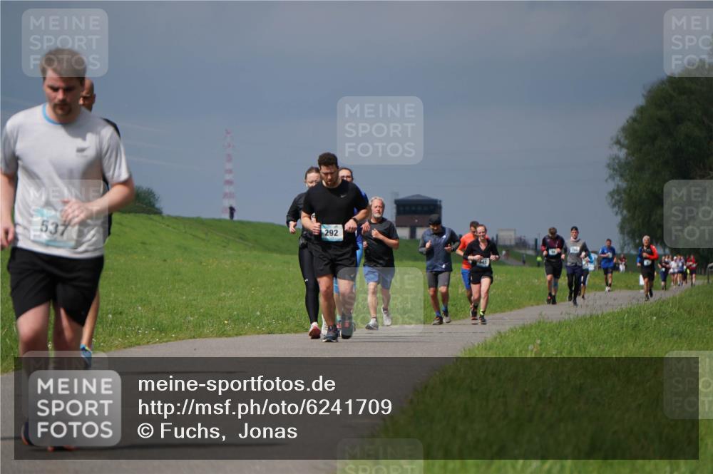 05.05.2024 - 7. Wedeler Halbmarathon Fuchs,  Jonas http://msf.ph/oto/6241709 05.05.2024 12:00:21 Laufen 537 meine-sportfotos.de