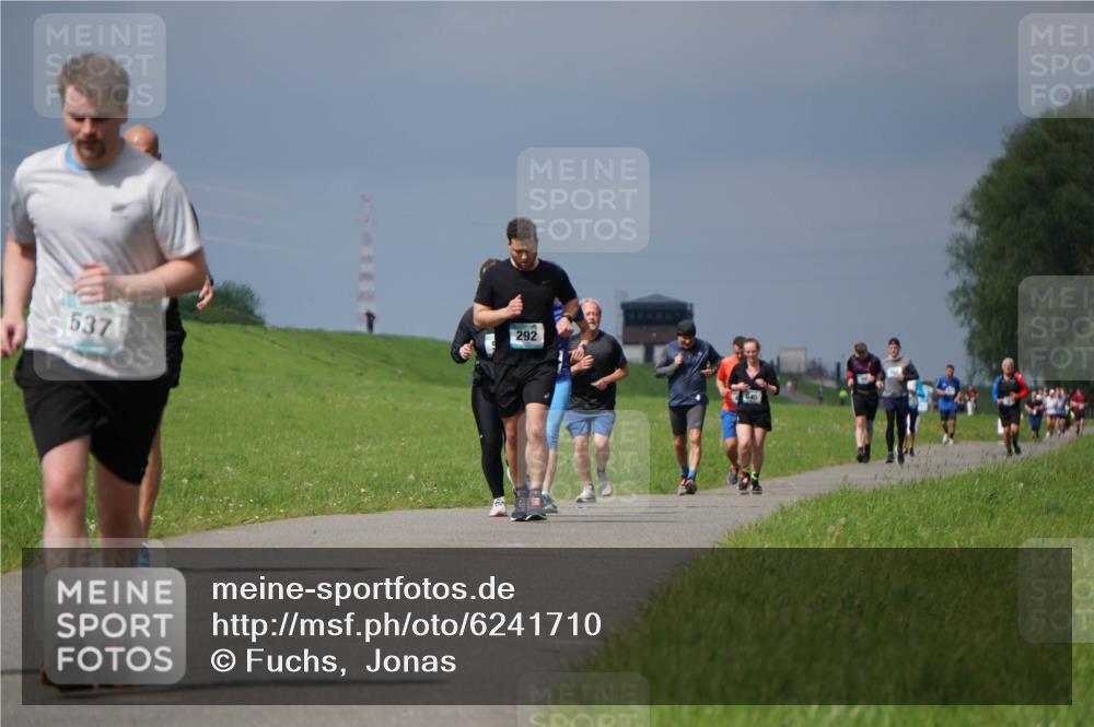 05.05.2024 - 7. Wedeler Halbmarathon Fuchs,  Jonas http://msf.ph/oto/6241710 05.05.2024 12:00:22 Laufen 537, 292 meine-sportfotos.de