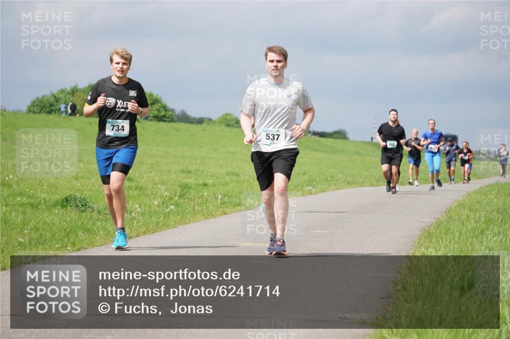 05.05.2024 - 7. Wedeler Halbmarathon Fuchs,  Jonas http://msf.ph/oto/6241714 05.05.2024 12:00:24 Laufen 2019, 734, 537, 292 meine-sportfotos.de