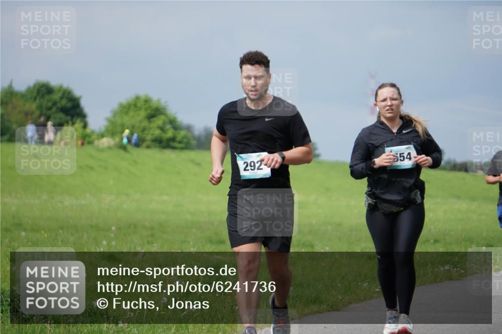 05.05.2024 - 7. Wedeler Halbmarathon Fuchs,  Jonas http://msf.ph/oto/6241736 05.05.2024 12:00:33 Laufen 292, 654 meine-sportfotos.de