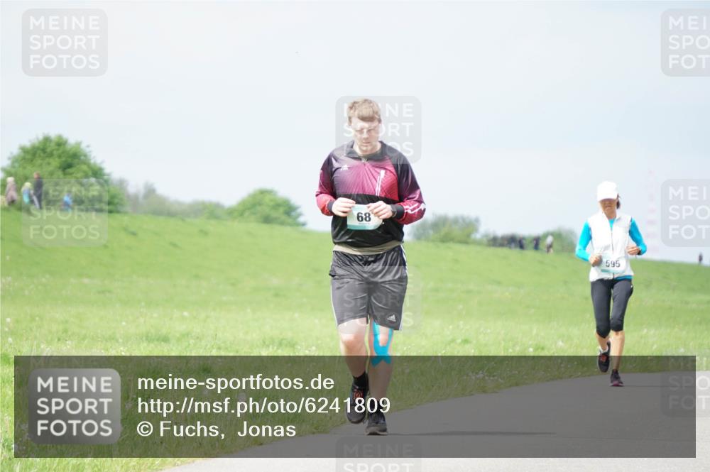 05.05.2024 - 7. Wedeler Halbmarathon Fuchs,  Jonas http://msf.ph/oto/6241809 05.05.2024 12:01:06 Laufen 68, 595 meine-sportfotos.de