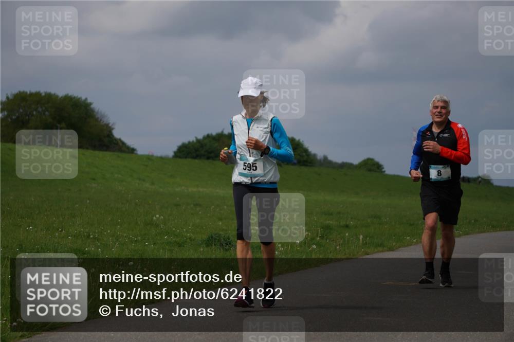 05.05.2024 - 7. Wedeler Halbmarathon Fuchs,  Jonas http://msf.ph/oto/6241822 05.05.2024 12:01:17 Laufen 595, 8 meine-sportfotos.de