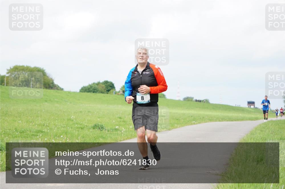 05.05.2024 - 7. Wedeler Halbmarathon Fuchs,  Jonas http://msf.ph/oto/6241830 05.05.2024 12:01:20 Laufen 8 meine-sportfotos.de
