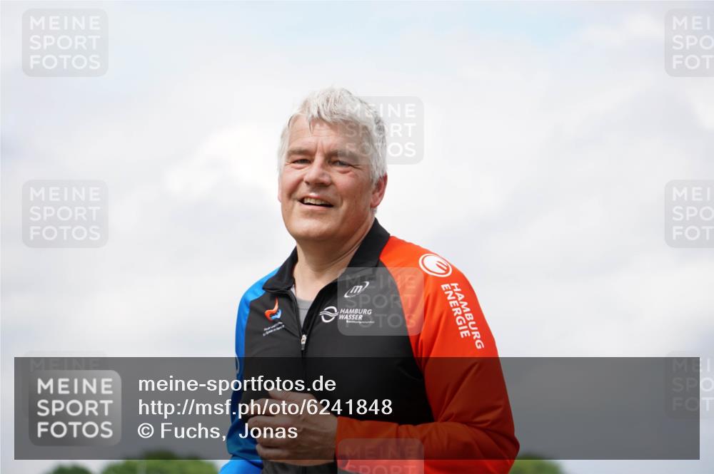05.05.2024 - 7. Wedeler Halbmarathon Fuchs,  Jonas http://msf.ph/oto/6241848 05.05.2024 12:01:23 Laufen  meine-sportfotos.de
