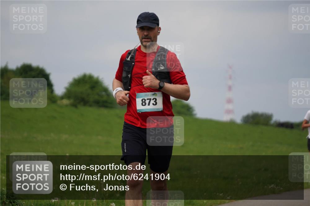 05.05.2024 - 7. Wedeler Halbmarathon Fuchs,  Jonas http://msf.ph/oto/6241904 05.05.2024 12:02:17 Laufen 873 meine-sportfotos.de