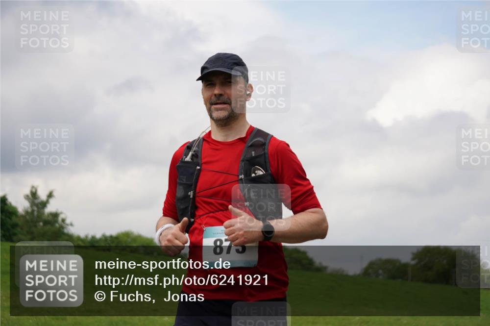 05.05.2024 - 7. Wedeler Halbmarathon Fuchs,  Jonas http://msf.ph/oto/6241921 05.05.2024 12:02:22 Laufen 875 meine-sportfotos.de